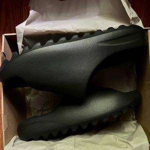Yezzy Slide